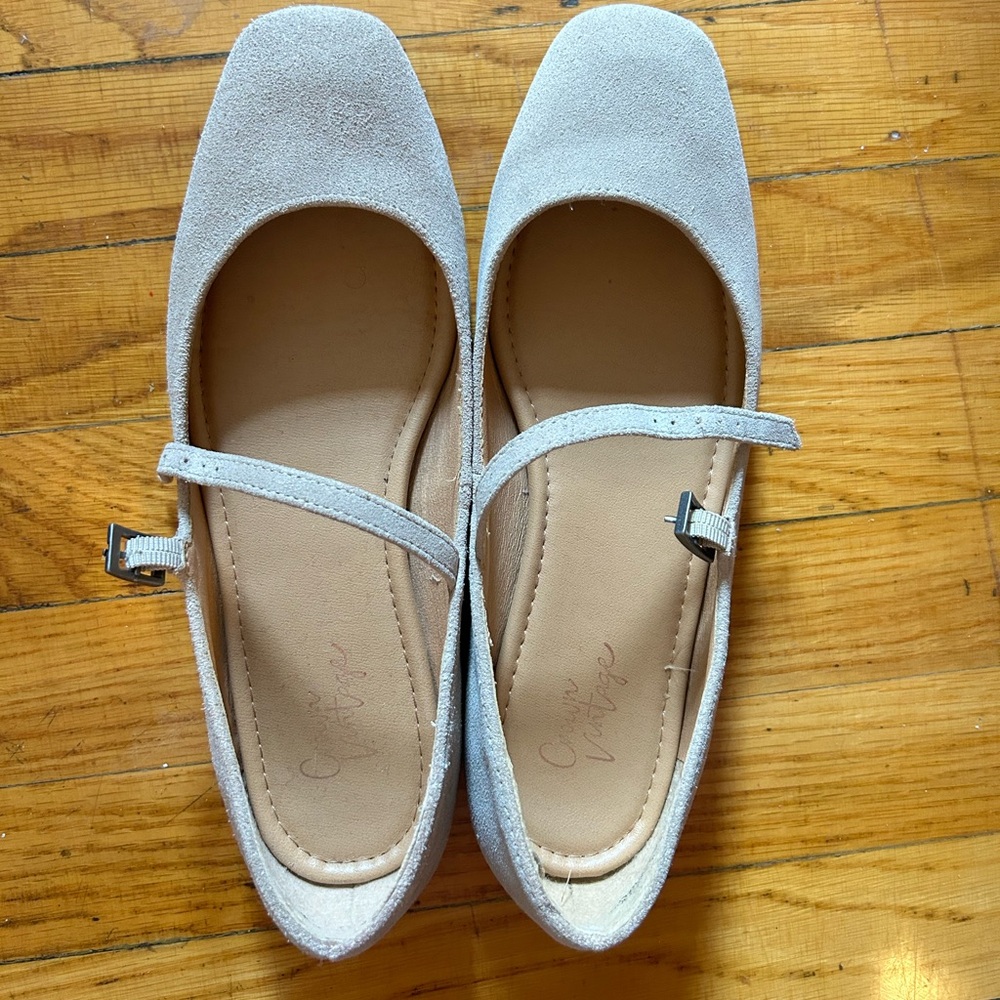 Mary janes in suede leather